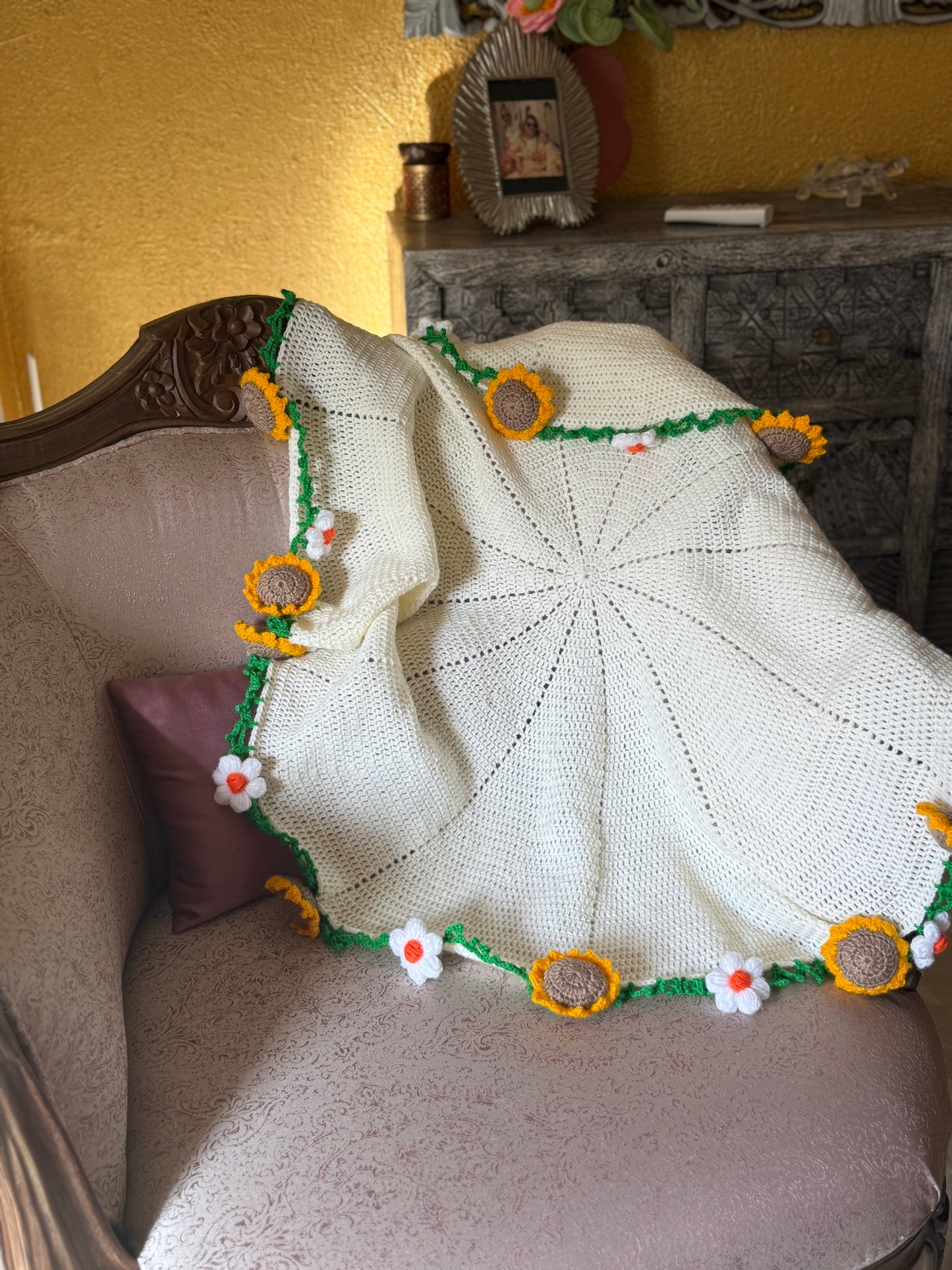 sunflower daisy blanket – handmade crochet gift india handmade crochet gift India