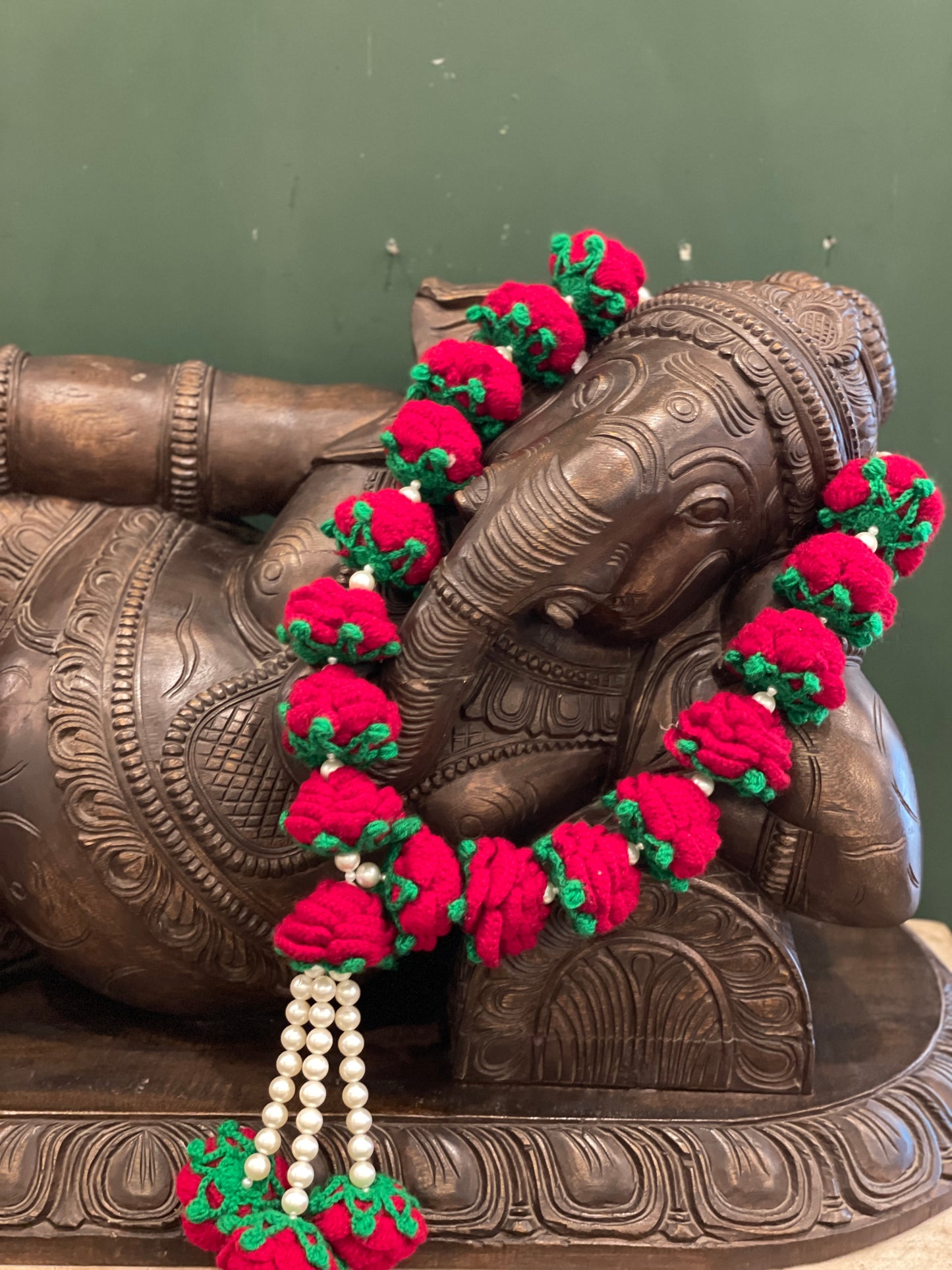 crochet single garland (deity) – handmade crochet gift india handmade crochet gift India