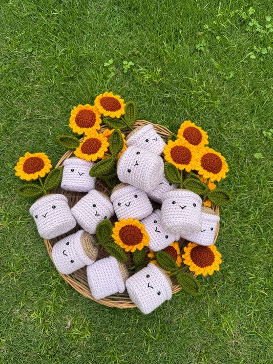Sunflower Pot - Smile – Handmade Crochet Gift
