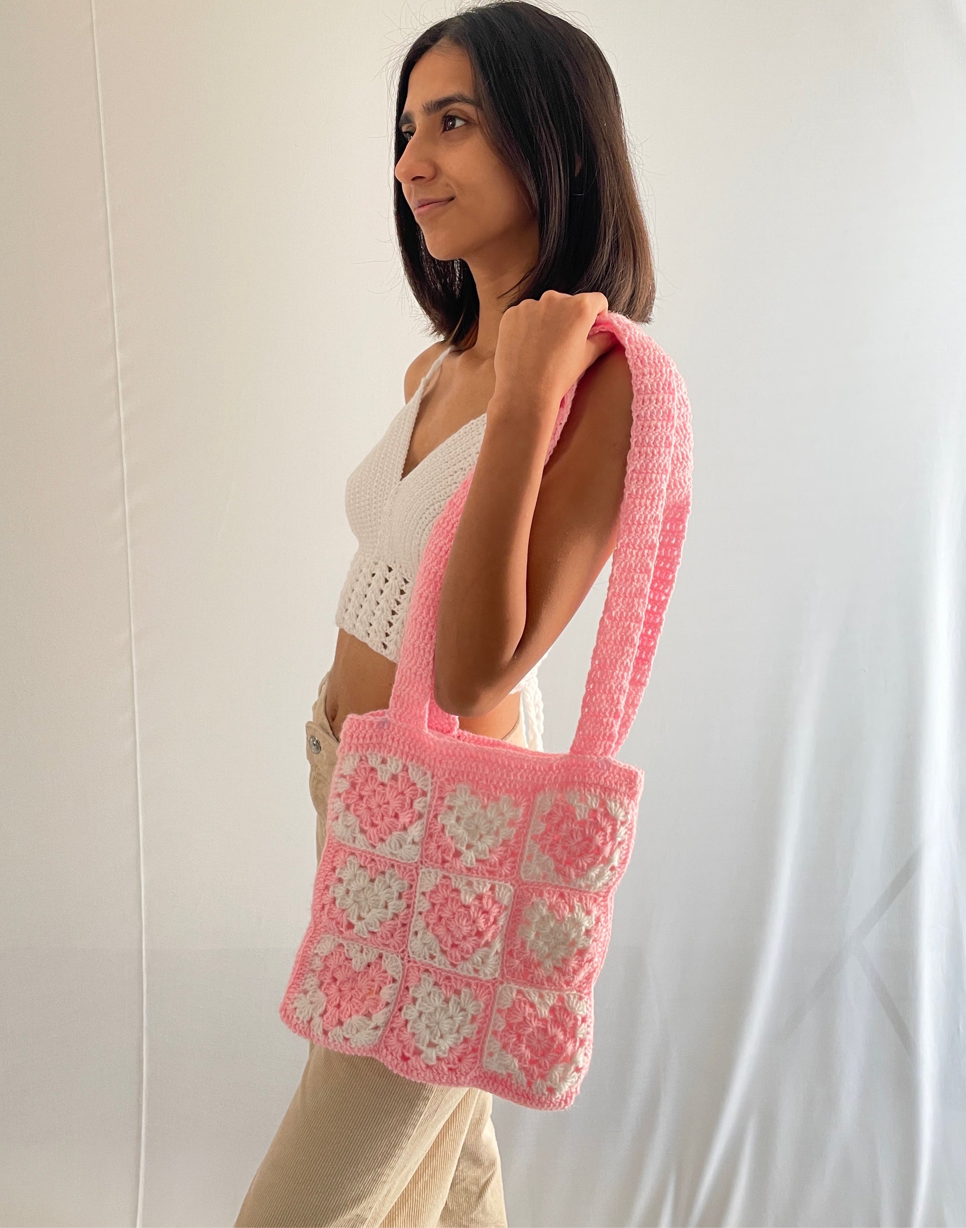 heart tote bag – handmade crochet gift india handmade crochet gift India